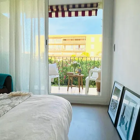 Private With Balcony Rum i privatbostad Saint-Tropez