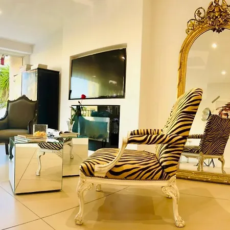 Rum i privatbostad Private With Balcony