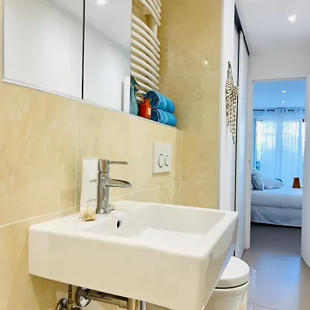 Private With Balcony * Saint-Tropez